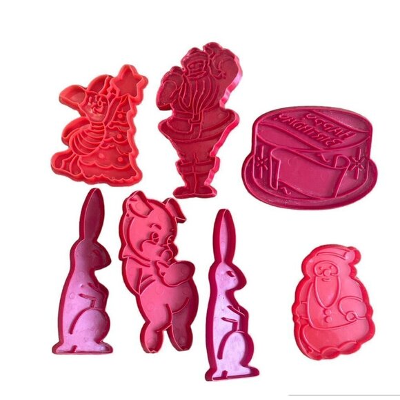 Vintage Red Holiday Cookie Cutters Pig Santa Rabbit Birthday Cake Piglet Porky - Picture 1 of 8